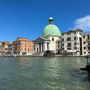 https://st-lucia-guest-house.hotelslidodijesolo.com
