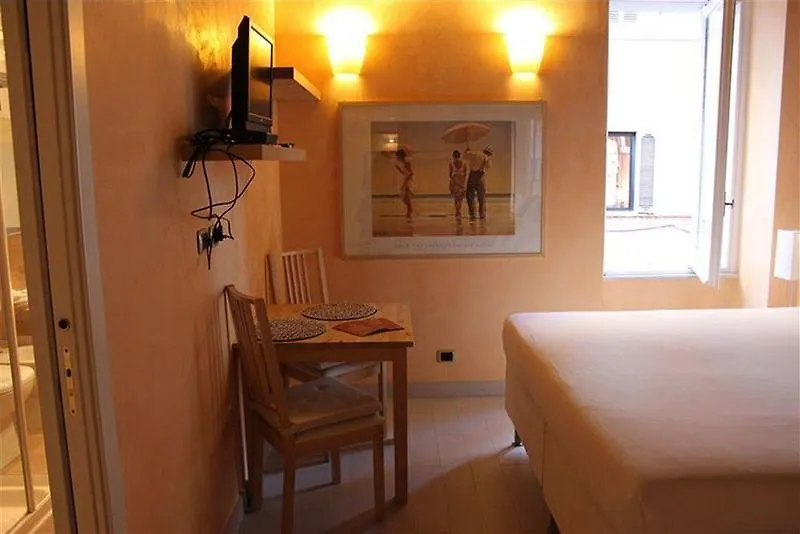 Trinita Dei Monti Piazza Di Spagna, Roma Guest house
