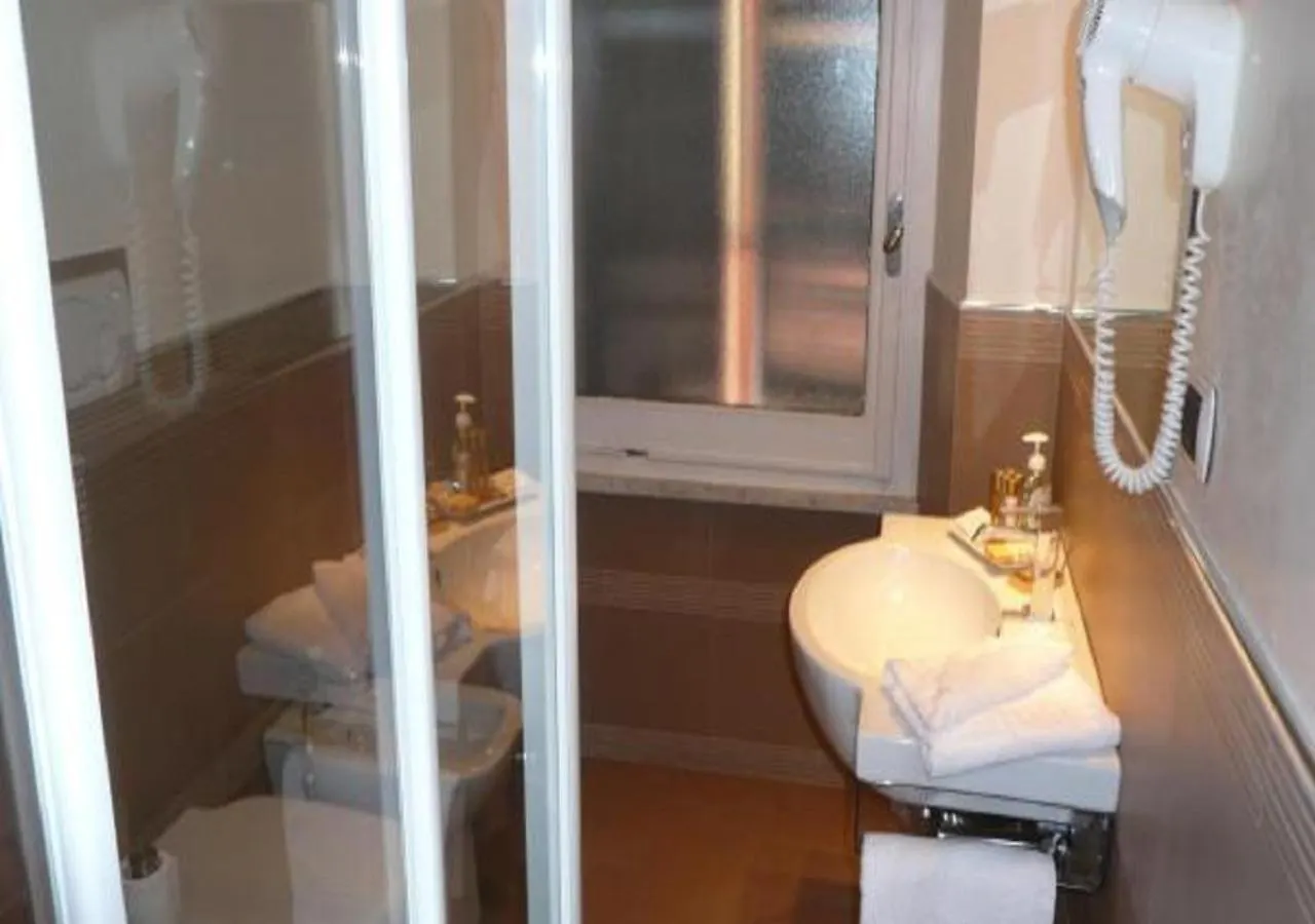 Trinita Dei Monti Piazza Di Spagna, Roma Guest house
